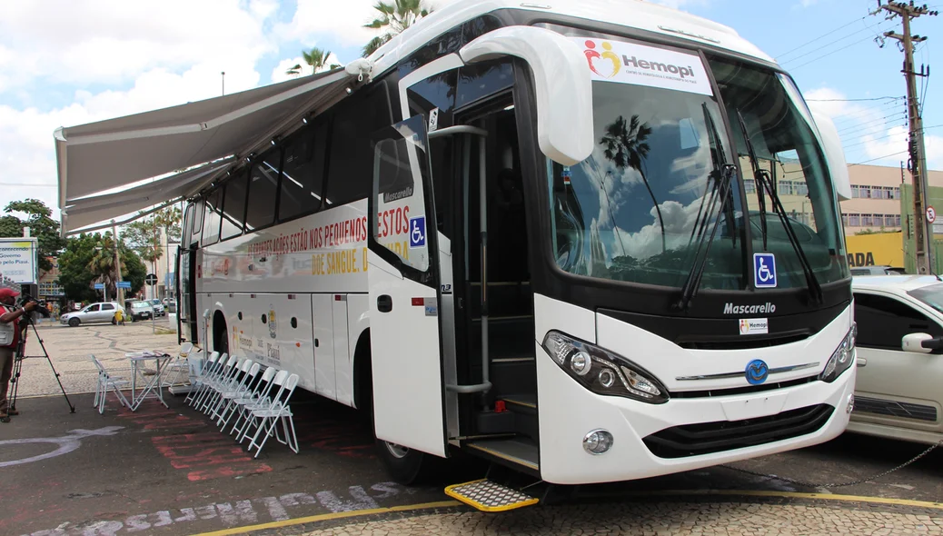 Ônibus entregue ao Hemopi