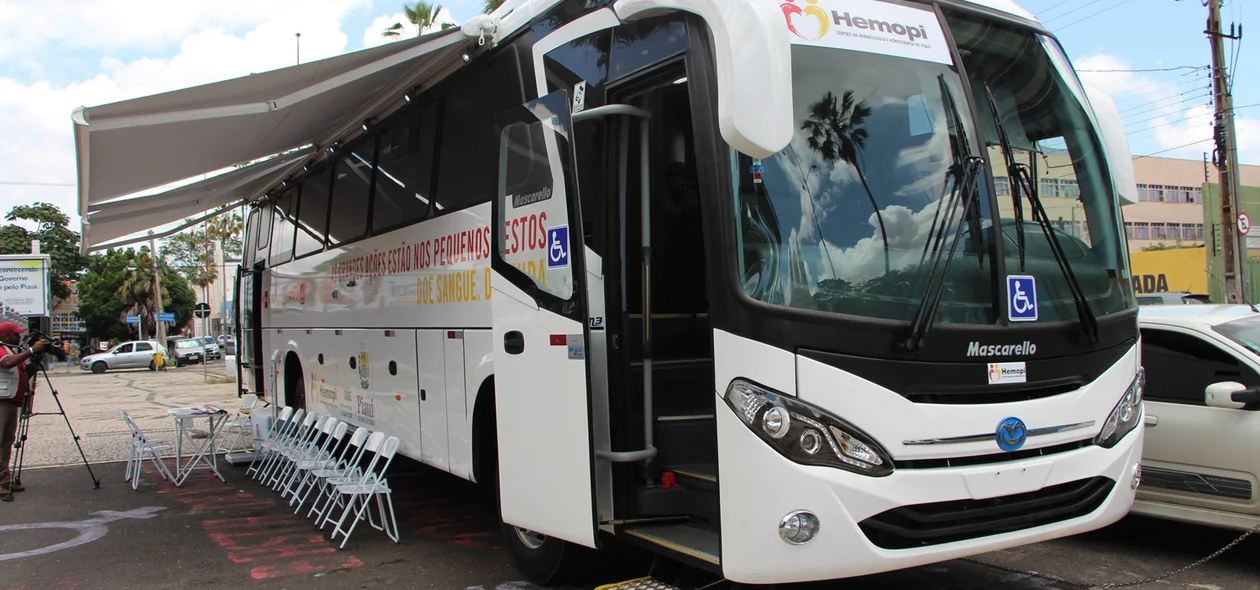 Ônibus entregue ao Hemopi
