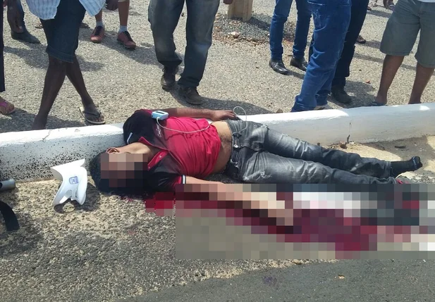 Homem teve morte no local