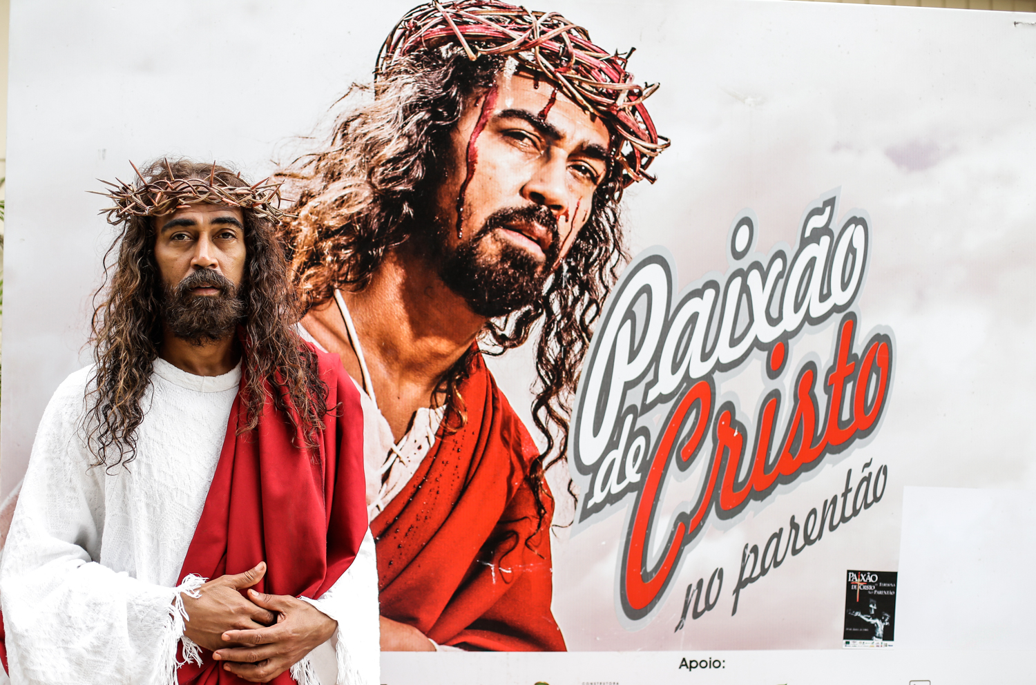 Dilcon Carvalho interpreta Jesus Cristo há 12 anos