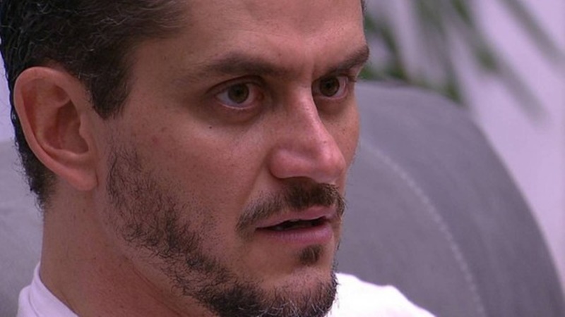 Marcos foi intimado a depor nesta quarta-feira