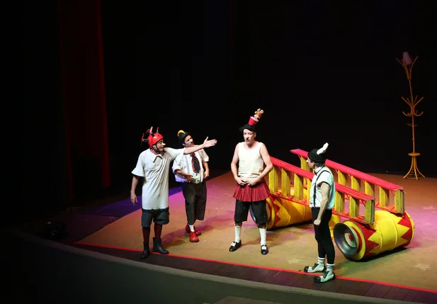 Palco Giratório começou nesta terça-feira em Teresina