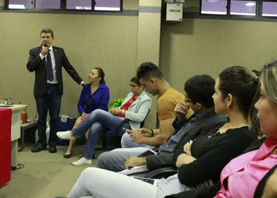 Vereador Caio Bucar discursa