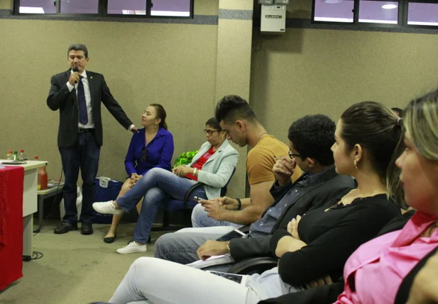 Vereador Caio Bucar discursa