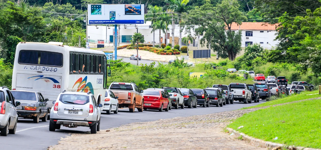 Engarrafamento na saída de Teresina