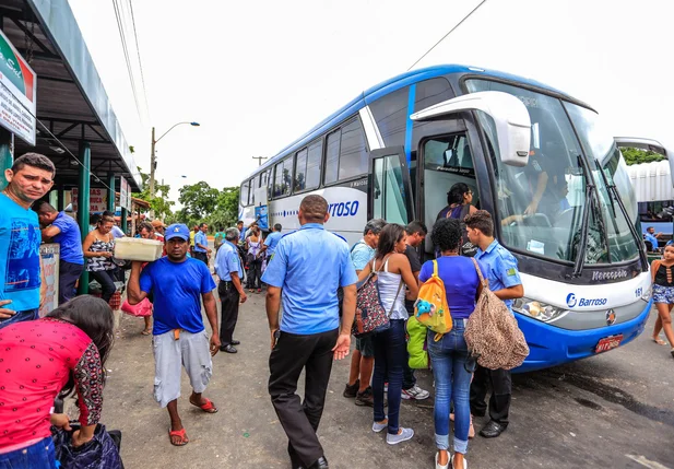 Teresinenses começam a deixar a capital devido feriado 