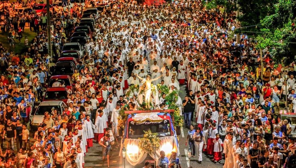 Ressuscita com cristo atraiu milhares de fiéis
