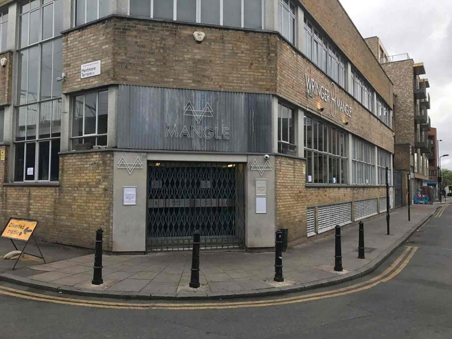A discoteca Mangle, no bairro de Dalston, em Londres, onde ocorreu um ataque com ácido