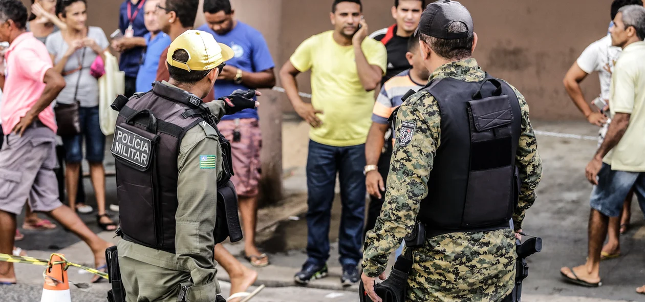 Policiais do 1º Batalhão e da Força Tática