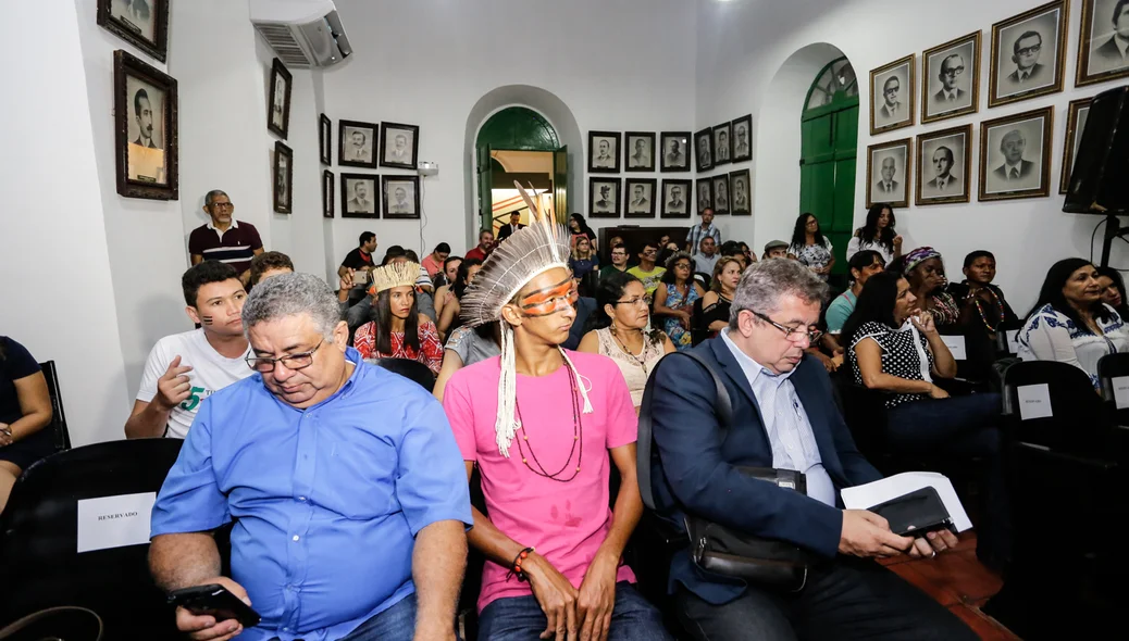 Público Abertura da 15ª Semana dos Povos Indígenas 
