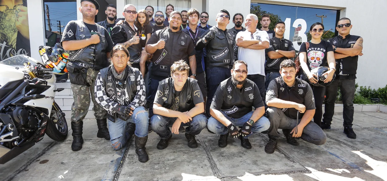 Motoclubes se unem e fazem ação social 