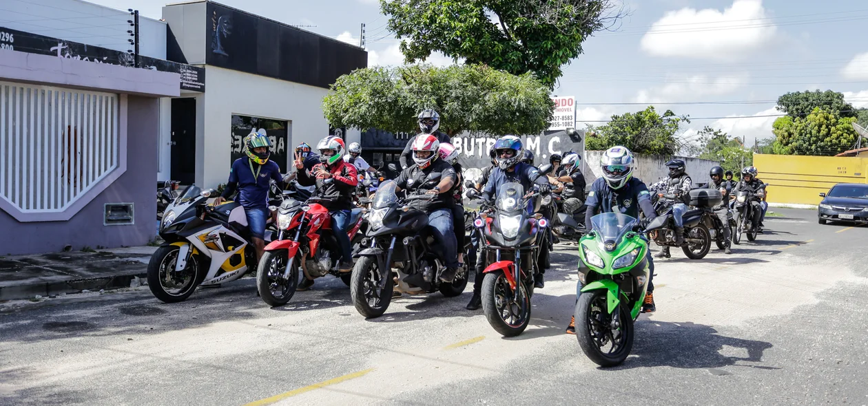 Saída dos motociclistas para mais uma ação social 