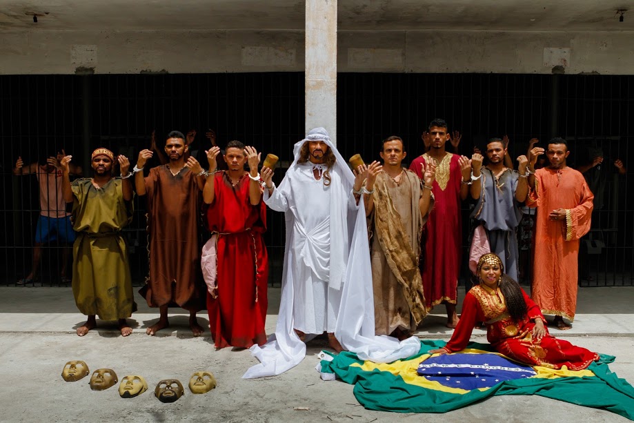 Detentos no espetáculo 