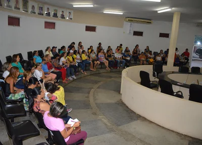 Assembleia do Sindserm reune número expressivo de servidores.