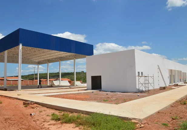 Obra terá três mil metros de área construída. 