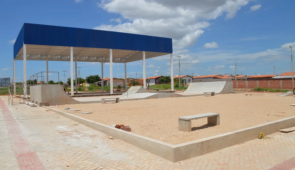 Praça de Esportes e Cultura do Morada Nova.