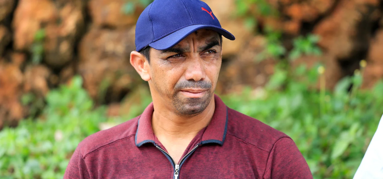 Sérgio Alves, dono do táxi