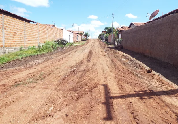 Prefeitura de Esperantina realiza melhorias em ruas