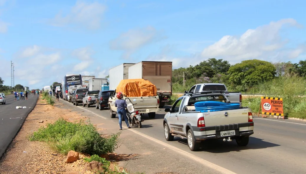 Trânsito sendo liberado na BR-316