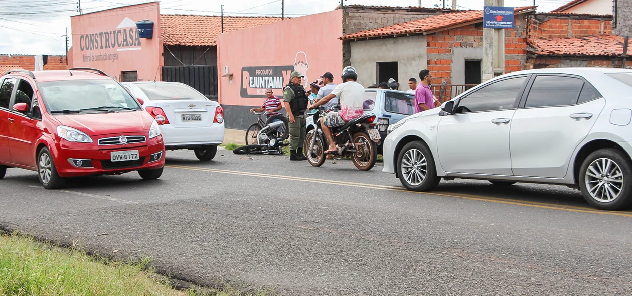 A polícia Militar esteve no local do acidente