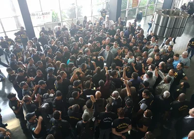 Agentes do Piauí ocupam Ministério da Justiça em Brasília