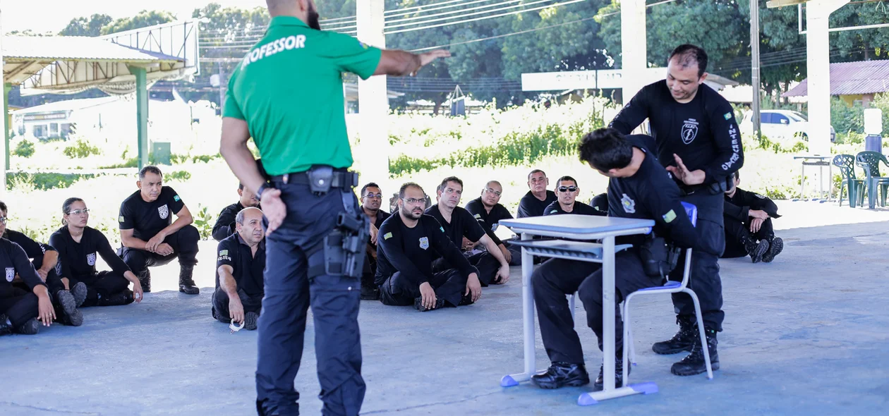 Agentes prisionais  