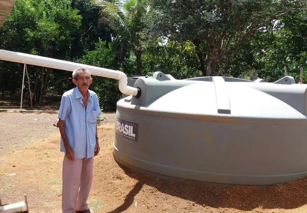 Cisternas ajudam moradores da zona rural de Esperantina
