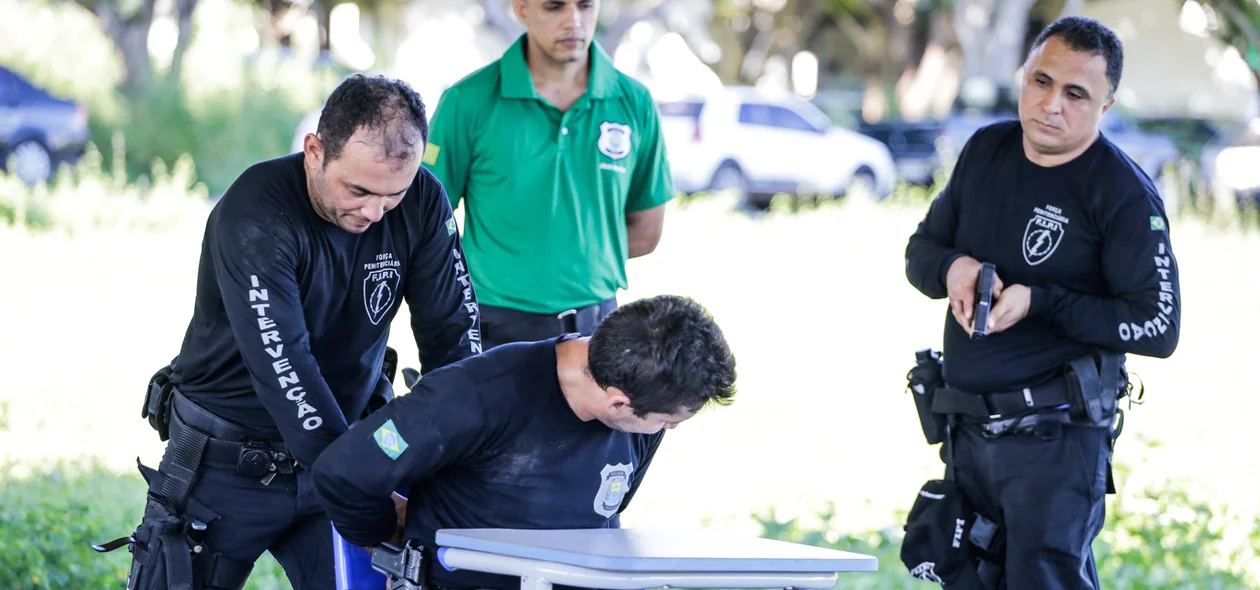 Treinamentos de agentes penitenciários  