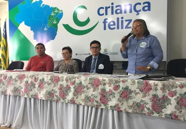 Cocal participa de seminário sobre Programa Criança Feliz