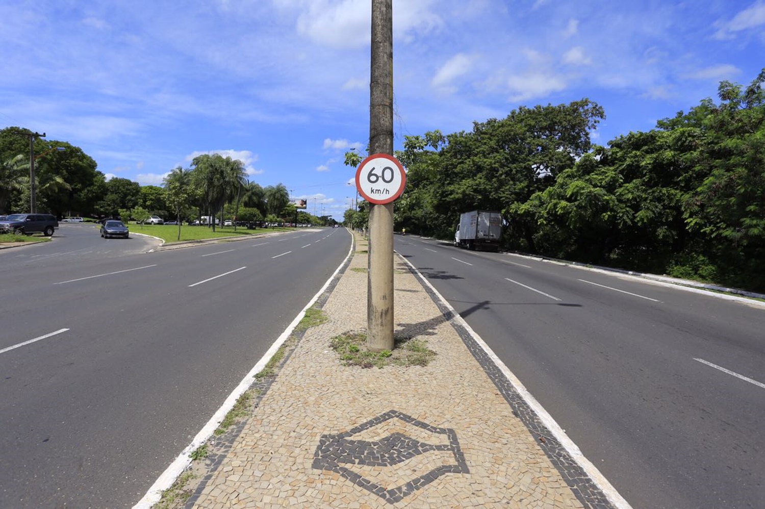 Limite máximo de velocidade na avenida Maranhão passa a ser de 60km/h.