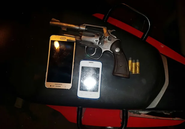 Material apreendido pela polícia