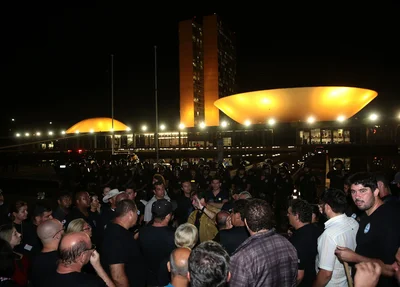 Protesto de agentes penitenciários contra reforma da Previdência no Congresso