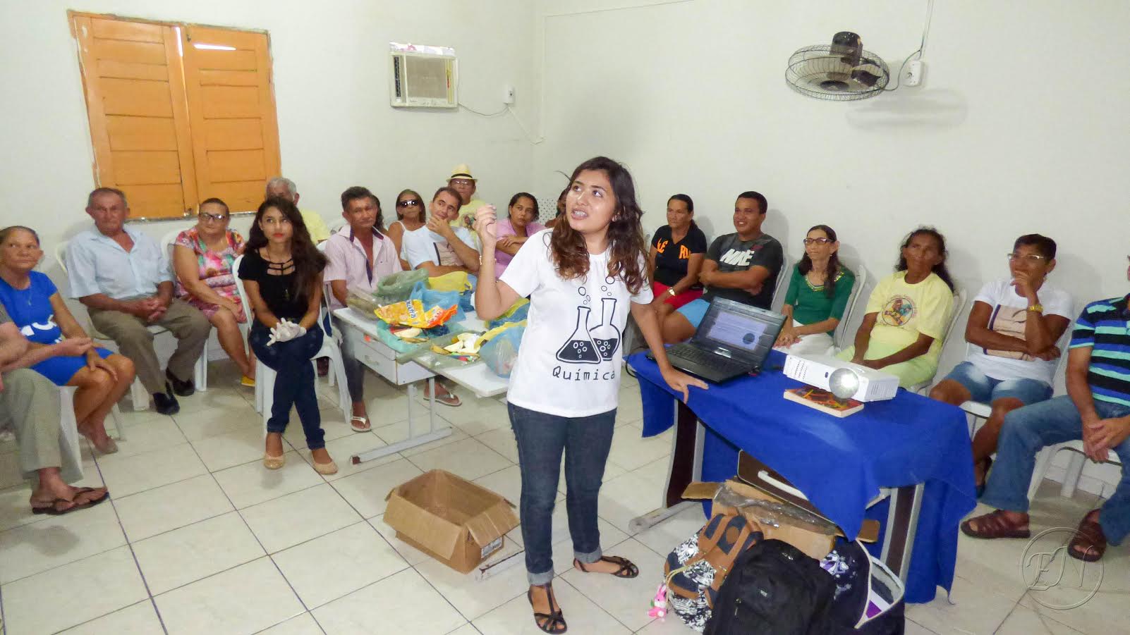 Alunos dão orientações
