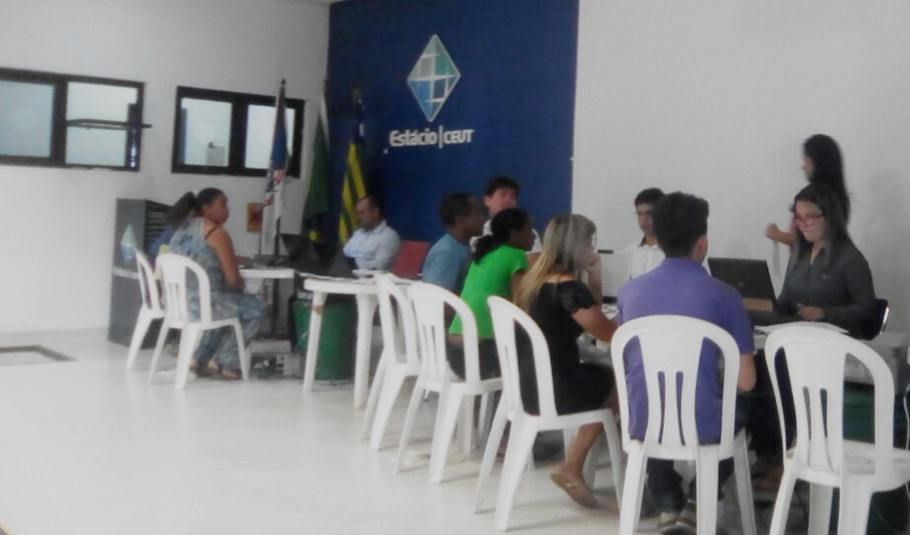 Justiça Itinerante em faculdade de Teresina