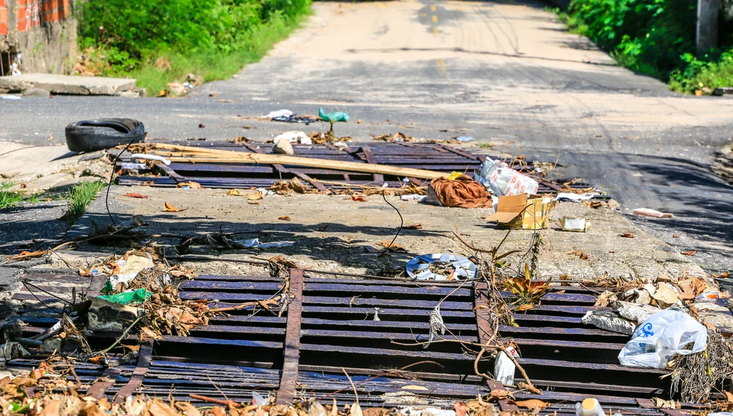 Galeria a céu aberto no Bairro Jóquei