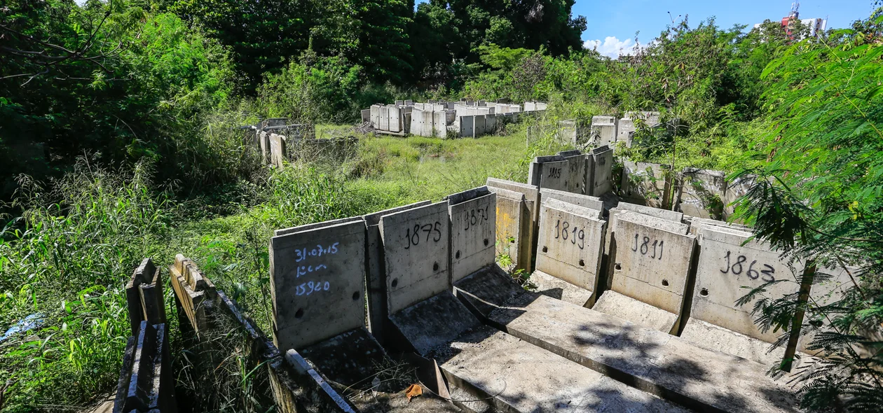 Material para construção da galeria 