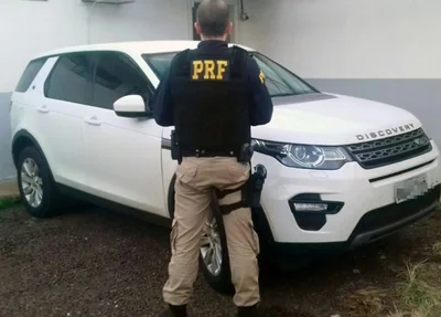 PRF aprrende carro de luxo
