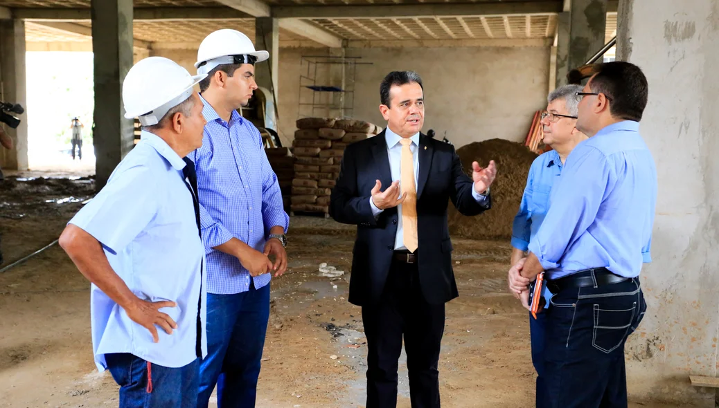 Encarregados pela obra