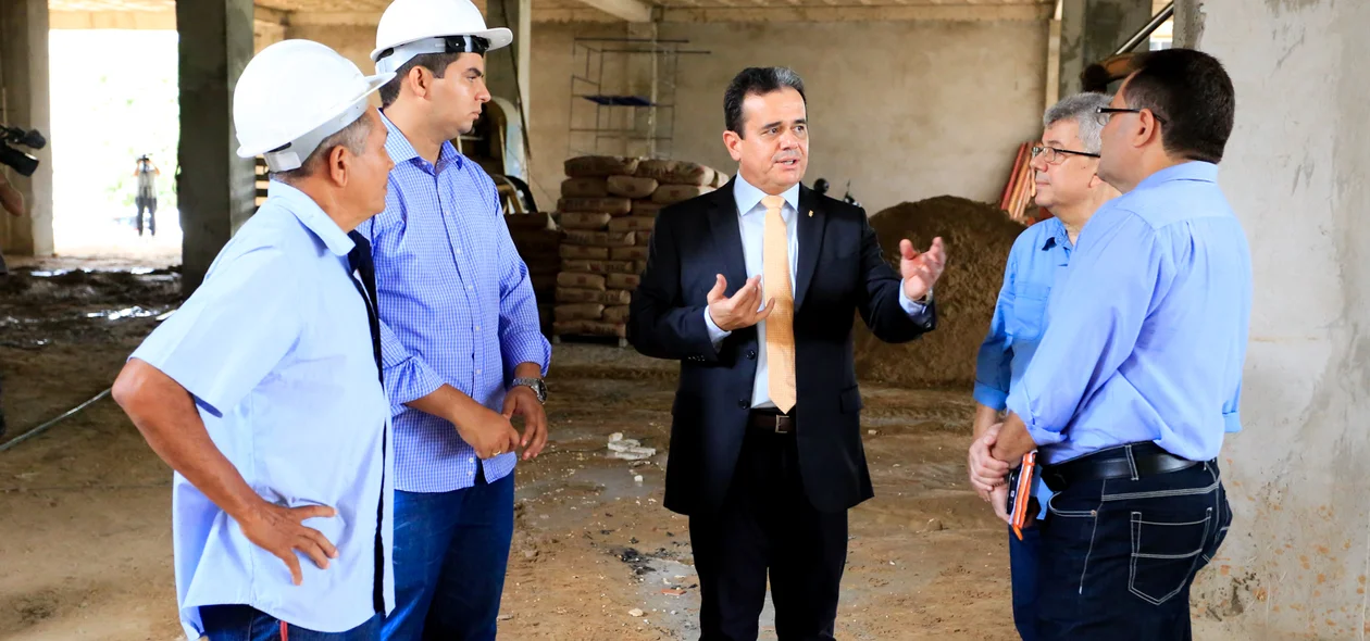 Encarregados pela obra