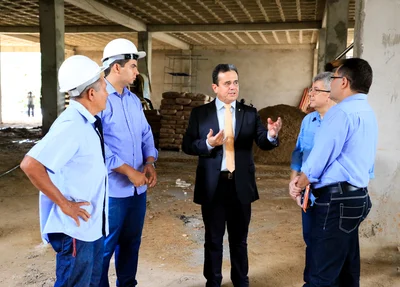 Encarregados pela obra