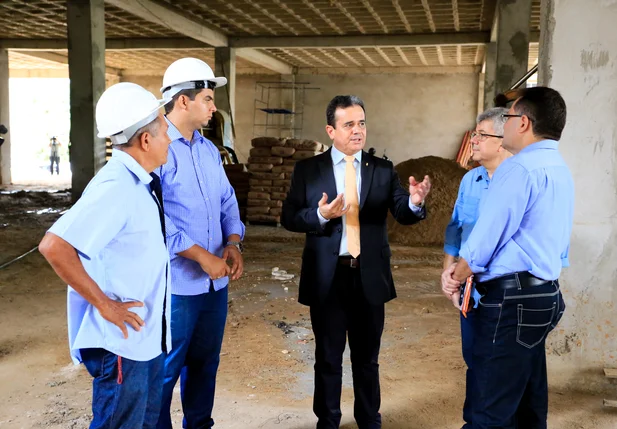 Encarregados pela obra