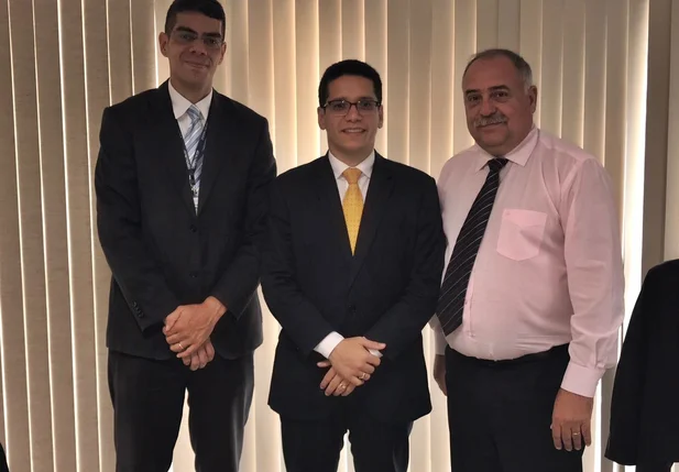 Daniel Oliveira com o diretor de Política Penitenciárias do Departamento Penitenciário Nacional,