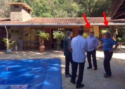 Lula e ex-presidente da OAS, Léo Pinheiro, no sítio de Atibaia