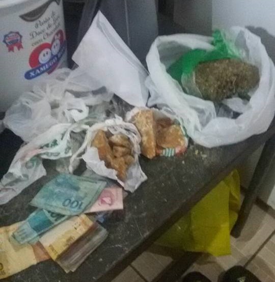 Material apreendido pela polícia