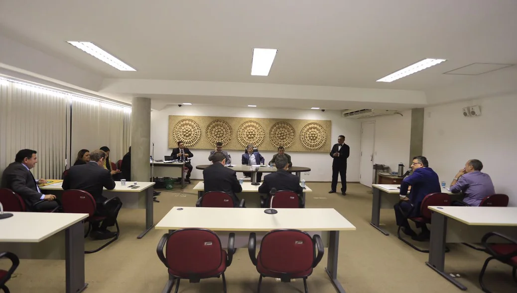 Audiência na Alepi