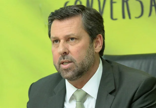 Deputado Carlos Sampaio