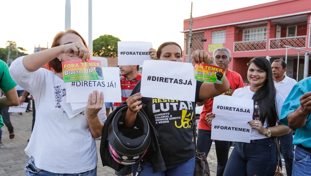 Grupos pedem realização de Diretas Já