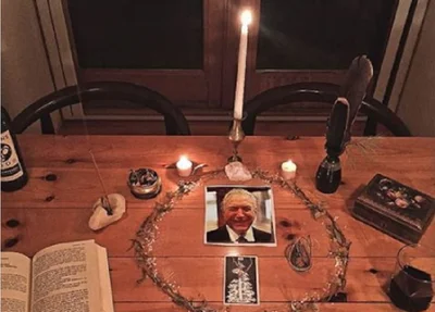 Bruxo faz ritual para a saída de Temer