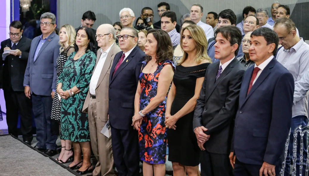Convidados para a solenidade