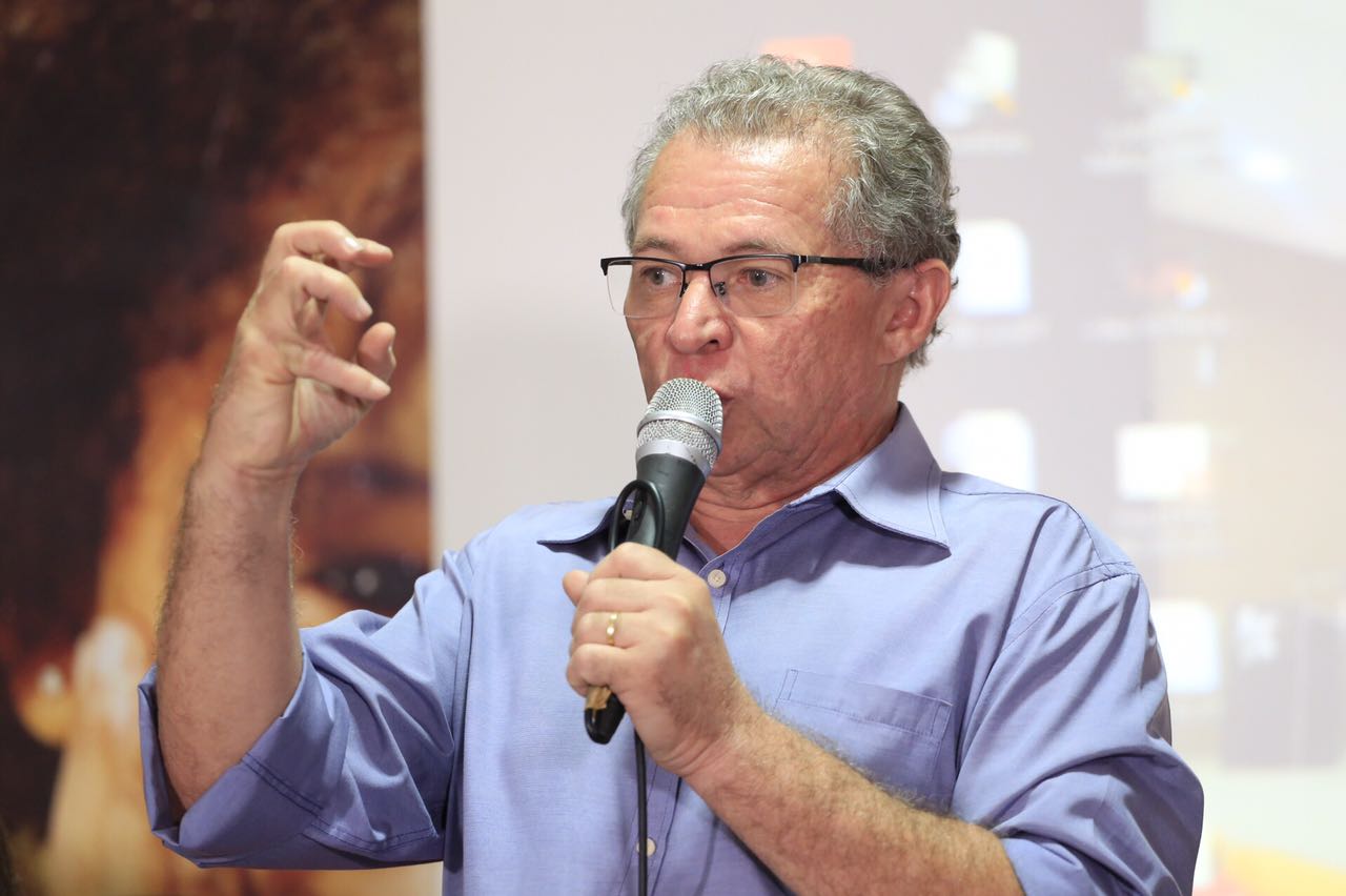 Deputado federal Assis Carvalho